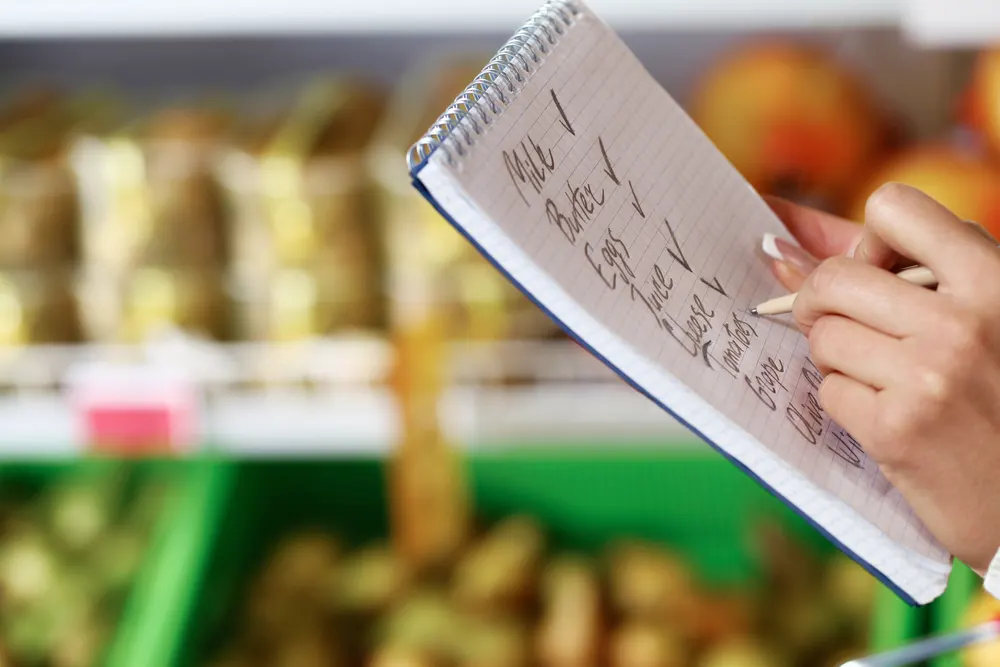 How to Save Money on Groceries: 8 Family Strategies